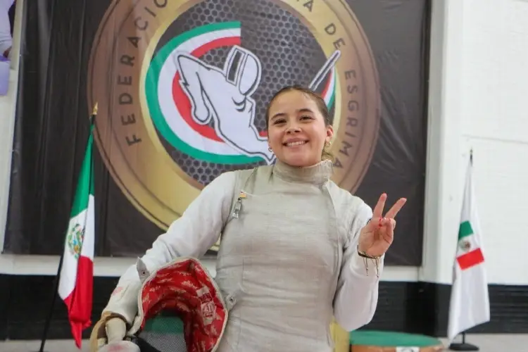 Jimena Torres gana Selectivo Nacional de Esgrima 