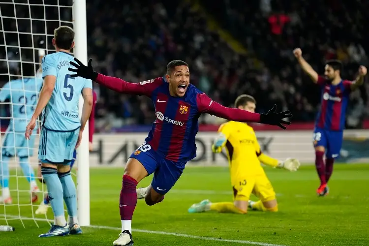 Con sufrimiento, Barcelona le gana al Osasuna 