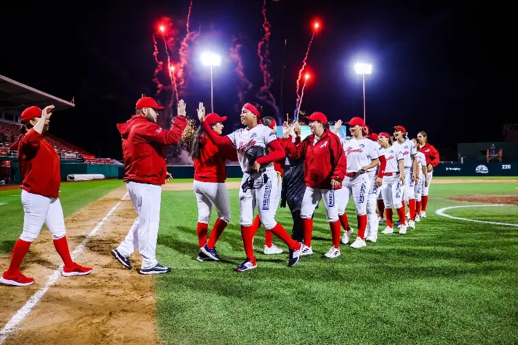 El Águila de Veracruz gana su primer juego como local en la Liga Mexicana de Sóftbol