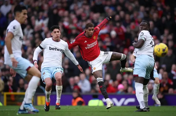 Edson Álvarez y West Ham son goleados por el Manchester United