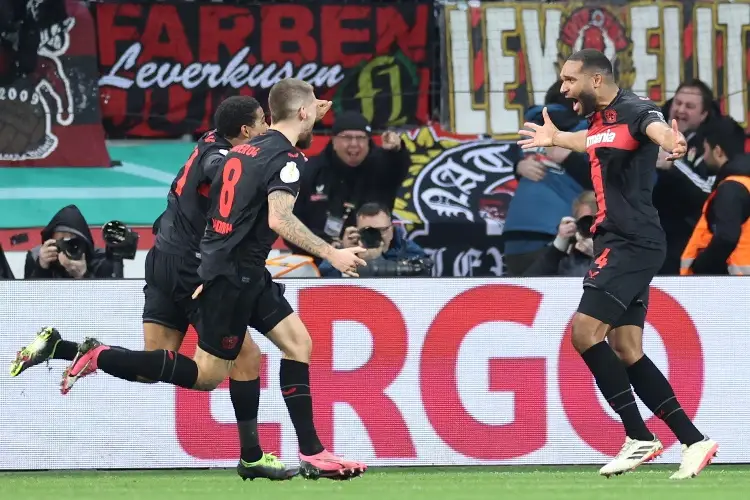 El invencible Leverkusen de Xabi Alonso remonta y va a semifinales de la Copa