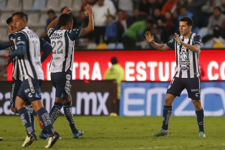 Pachuca impone localía ante León en 'duelo de hermanos'