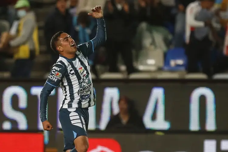 Pachuca estrena su liderato contra los Rayados de Monterrey