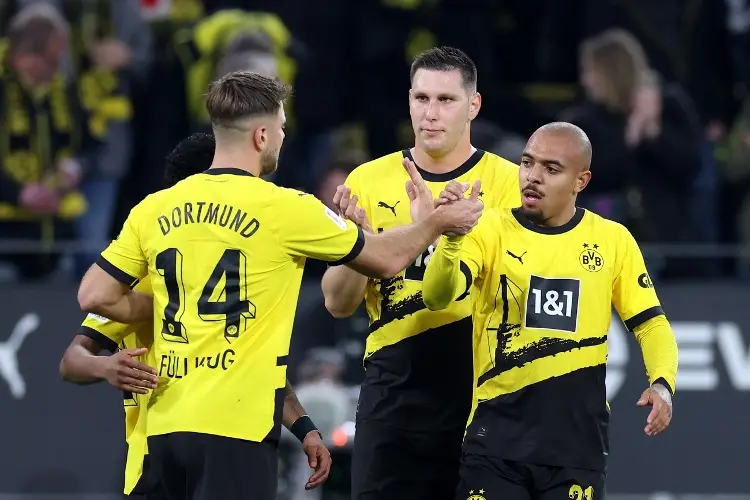 Borussia Dortmund golea y se mete a zona de Champions League