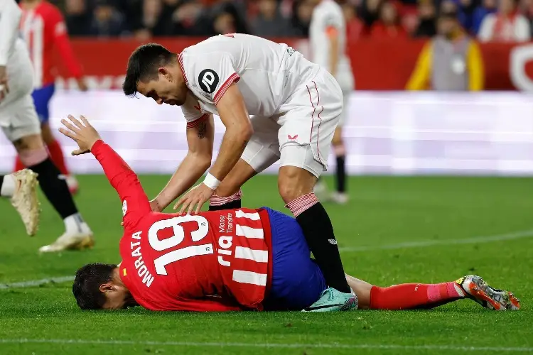 Álvaro Morata sufre grave lesión en juego del Atlético de Madrid