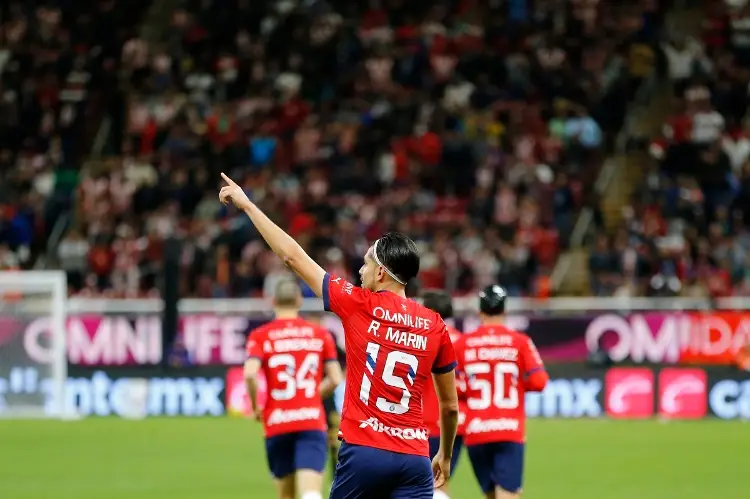 Chivas a cerrar pase en la Concachampions