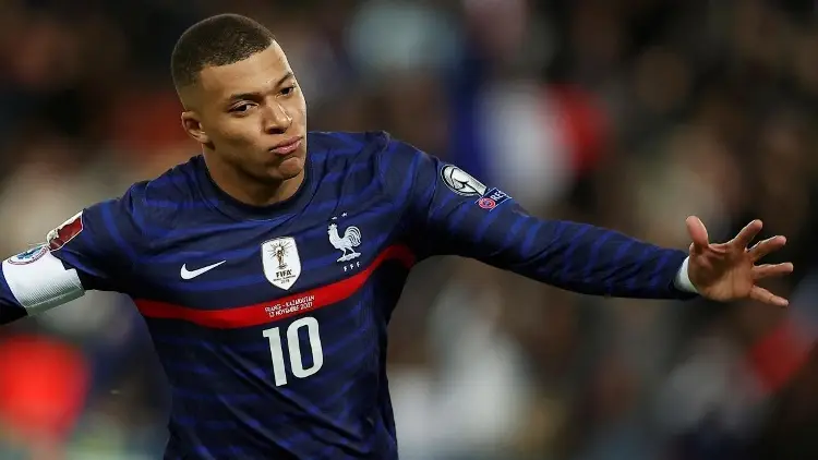 ¡Mbappe dice que se va del PSG y como agente libre!