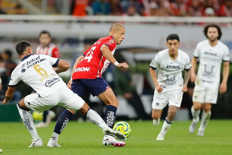 Así fue el debut de 'Chicharito' en su segunda etapa con Chivas (VIDEO)