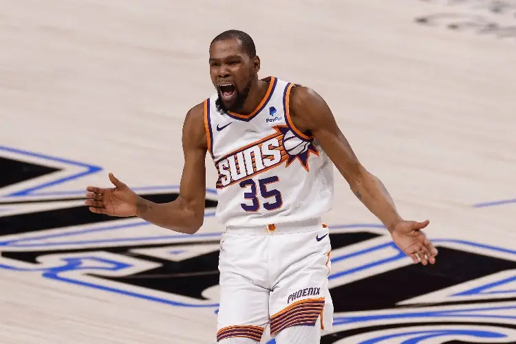 NBA: Los Suns se imponen a los Lakers en un duelo clave del Oeste