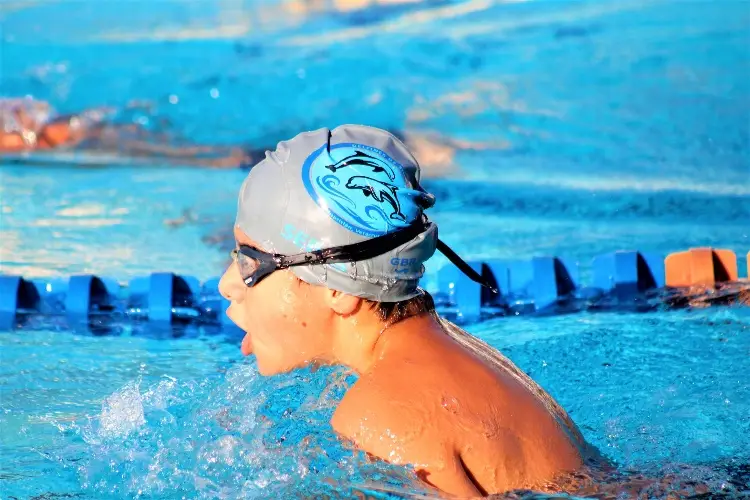 Recibe Copa Alebrije a 42 equipos de natación