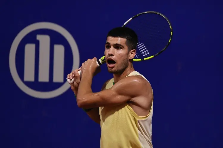 Carlos Alcaraz vence a Rafa Nadal en Las Vegas