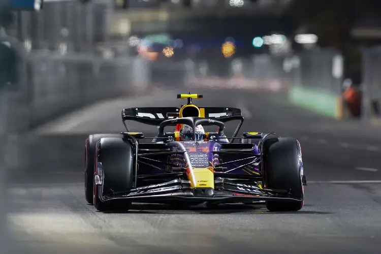 ¡Podio para 'Checo' Pérez en Arabia! Su segundo en la temporada de F1