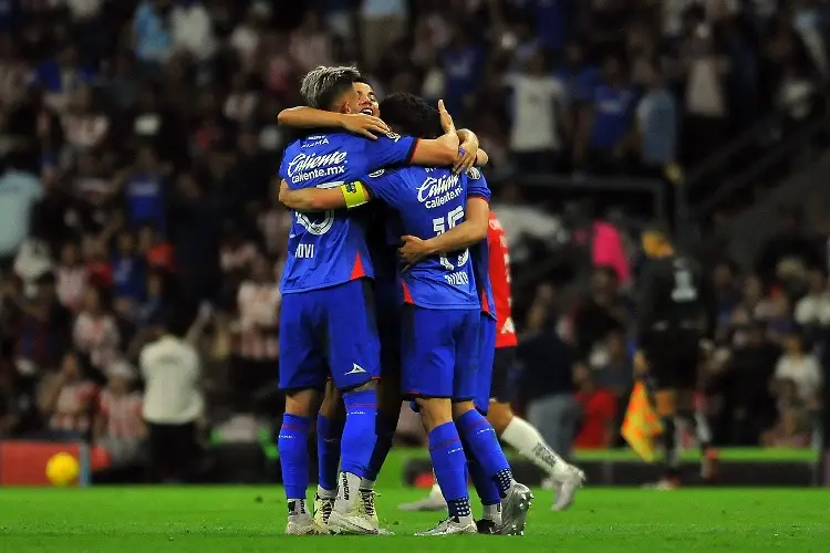 Cruz Azul es goleado por Santos Laguna 