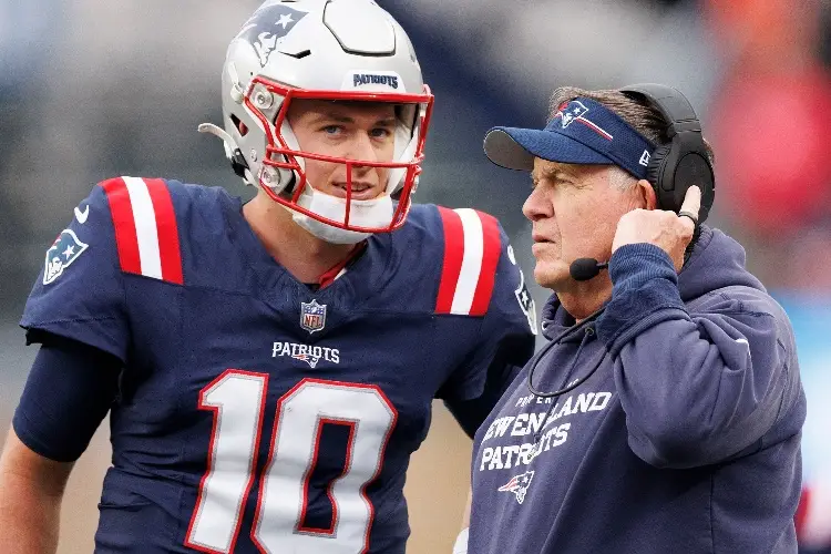 NFL: Patriots envian a Mac Jones a los Jaguars
