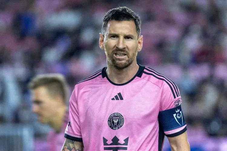 Messi sale lesionado en la Concachampions
