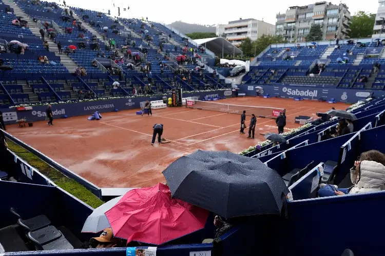 Lluvia obliga a suspender actividades del Miami Open