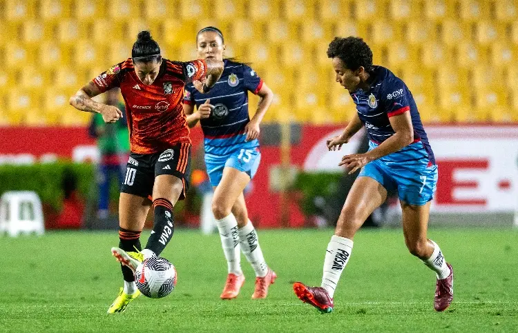 Jenni Hermoso le da triunfo a Tigres sobre Chivas