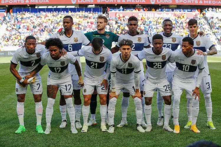 Jugadores de Ecuador se van de fiesta en plena fecha FIFA y los descubren en videos