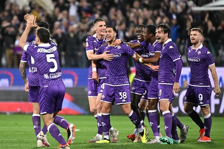 Fiorentina deja con vida al Atalanta en la semifinal de la Copa de Italia