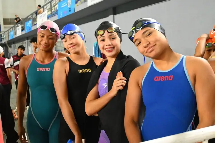Más medallas para Veracruz en el Grand Prix de Natación Curso Largo 2024