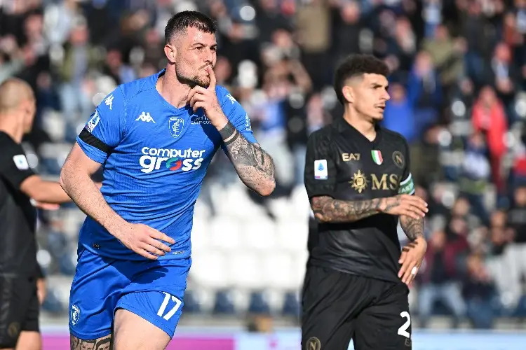 Napoli sigue en declive en la Serie A
