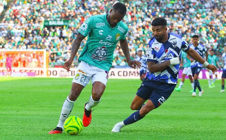 León impone autoridad ante unos Rayados que pierden el camino
