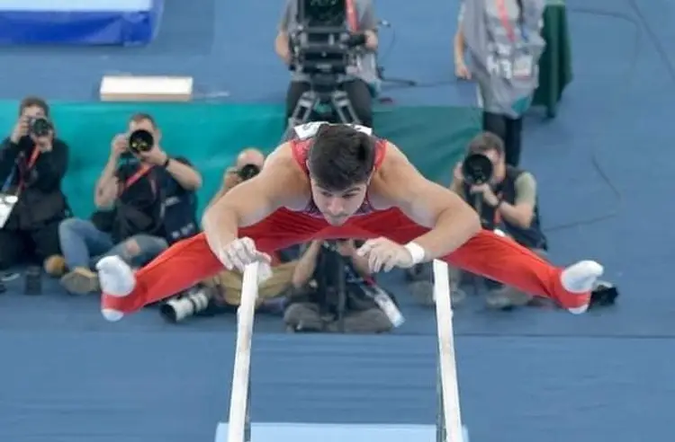 Mexicano Isaac Núñez termina entre los 10 mejores en la Copa del Mundo de Gimnasia Artística