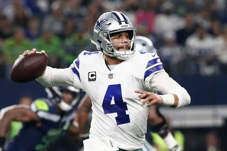 NFL: Los Cowboys, sin prisa para renovar con Dak Prescott