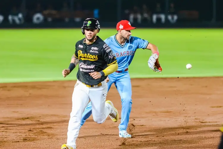 Pericos vuelve a ganar y asegura serie frente a El Águila