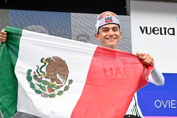 ¡Histórico! Mexicano Isaac del Toro conquista la Vuelta a Asturias 