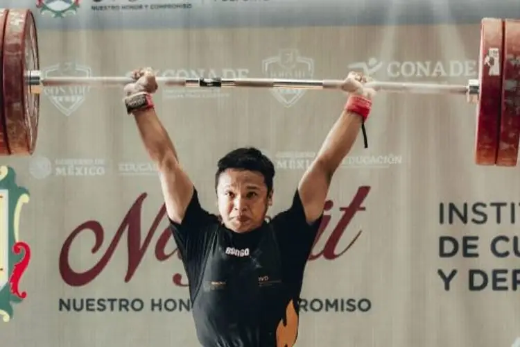 ¡Lo logró! Atleta veracruzano que vendía chocolates irá al mundial