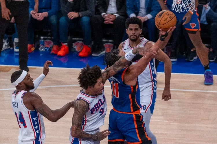 NBA: Los Sixers consiguen vida extra frente a los Knicks