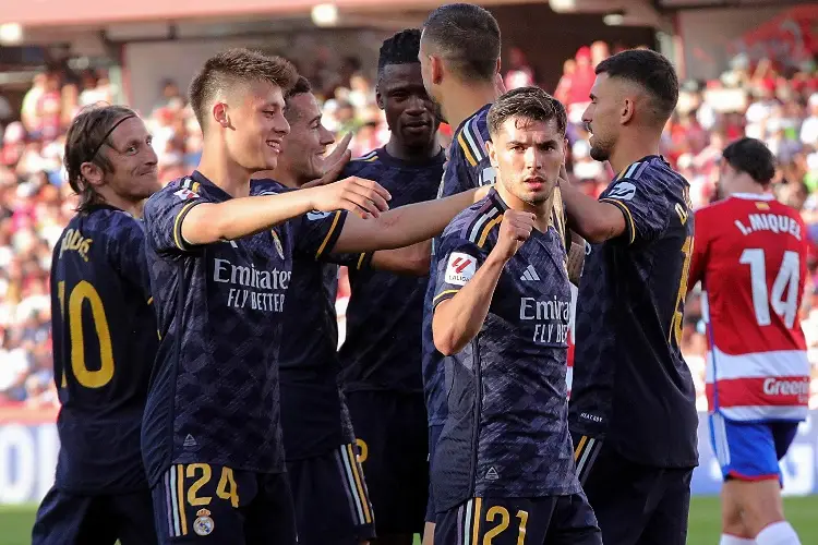 Real Madrid estrena su título de La Liga con goleada al Granada