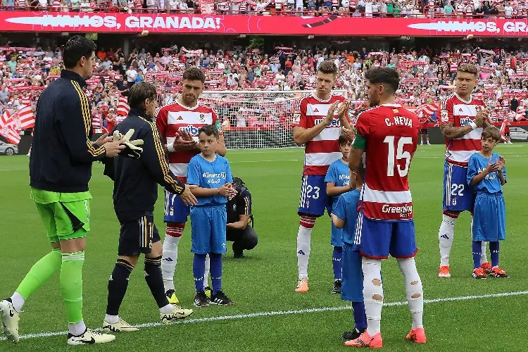 Así fue el pasillo al Real Madrid tras obtener el título de La Liga (VIDEO)