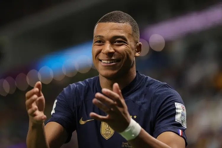 ¡Al Madrid y por cinco temporadas!