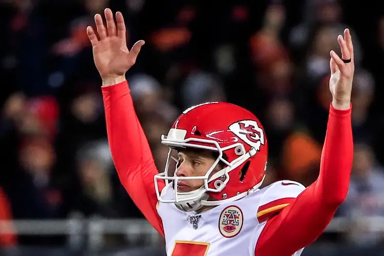 NFL se deslinda de comentarios discriminatorios de jugador de los Chiefs