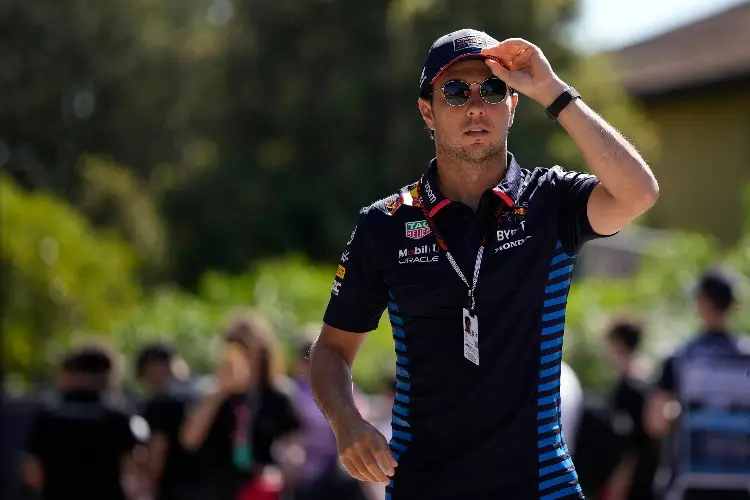 'Checo' Pérez lamenta no poder cumplir expectativas en GP de Imola