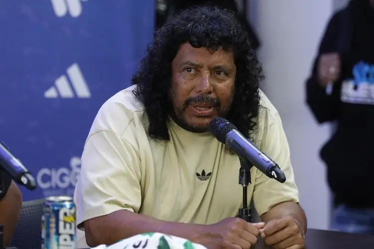 René Higuita espera que Cruz Azul sea campeón (VIDEO)