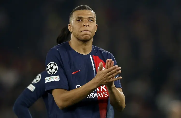 Mbappé es reconocido como el futbolista del año