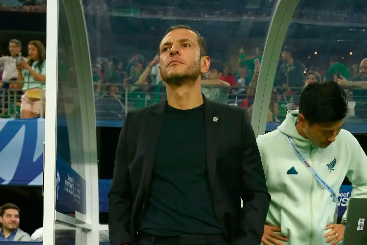 Jaime Lozano niega que le impongan jugadores en el Tri