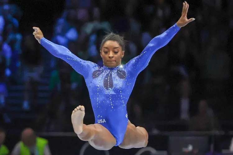 Simone Biles conquista su noveno título nacional y acelera hacia París 2024