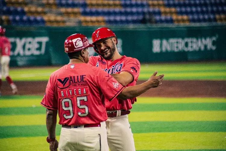 El Águila le pega a Dorados en el primero de la serie