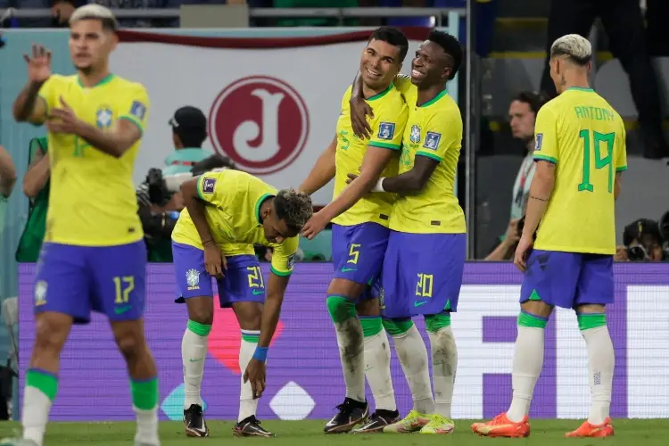 Brasil exhibe trofeo de Copa América con ganas de revancha