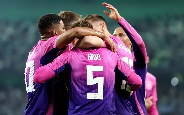 Alemania vence a Grecia en el regreso de Toni Kroos