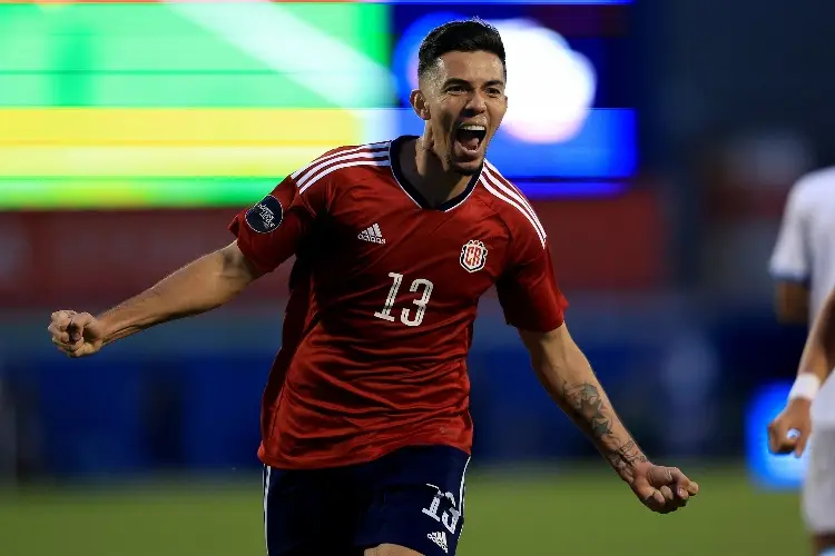 Costa Rica golea y ya es líder de grupo en las eliminatorias mundialistas