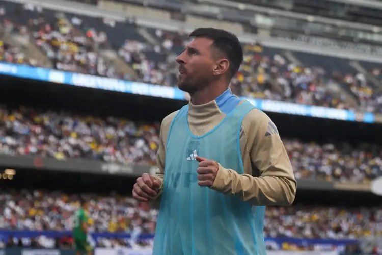 Scaloni explica porqué Messi fue suplente