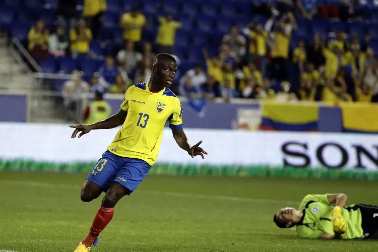 Ecuador vence con tranquilidad a Bolivia