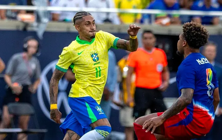 Futbolista del Barcelona lanza duro mensaje a Mbappé