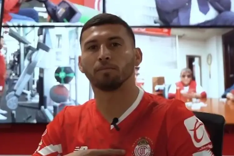 Juan Escobar sufre problemas del corazón y causa baja del Toluca