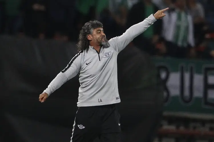 Ex Tiburón dirigirá a uno de los clubes más grandes de Ecuador